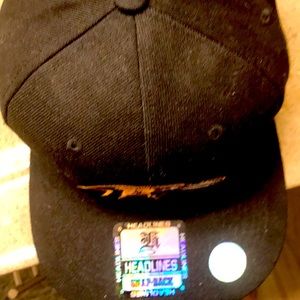 Men snack back hat .